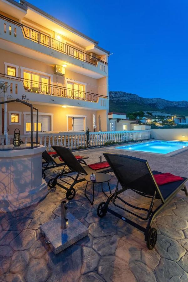 Apartments With A Swimming Pool Kastel Sucurac, Kastela - 21394 Luaran gambar